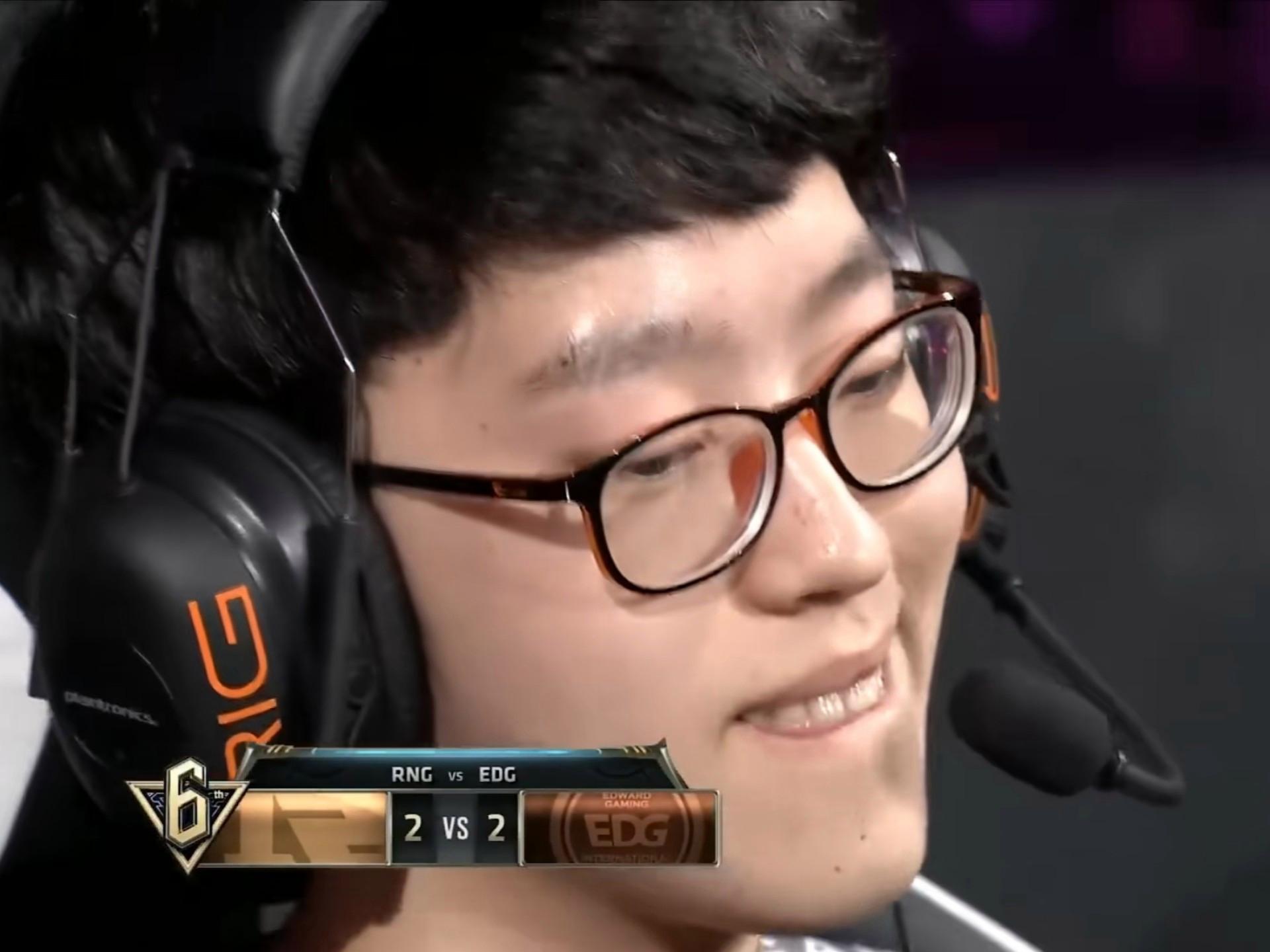 Scout在RNG比赛中大比分获胜，险胜引发热议！(scout lpl)