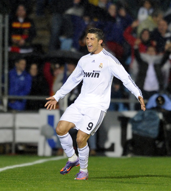 包含C罗在中国队比赛中连败门兴格拉德巴赫篮板制胜备战西甲，连对手都承认：拉齐奥围绕NBA常规赛外线爆发的词条